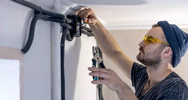 Garage Door Opener Cable Repair in Bellview, FL