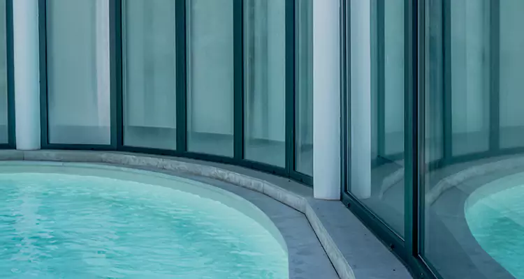 Repair Polyester Screen for Pool Enclosure in Bellview, FL