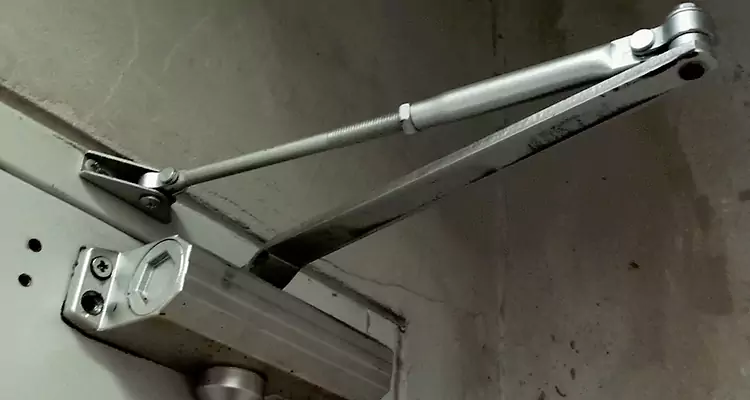 Door Closer Parallel Arm Installation in Bellview, FL